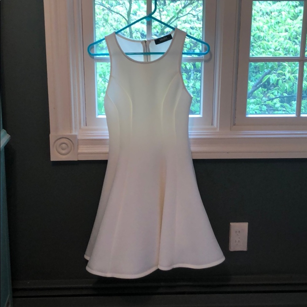 White dress perfect condition never worn